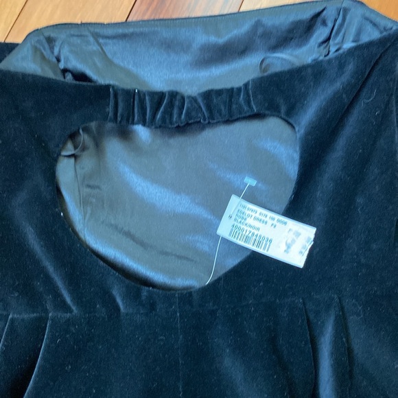 Club Monaco Ladies sleeveless cocktail dress - Picture 3 of 5